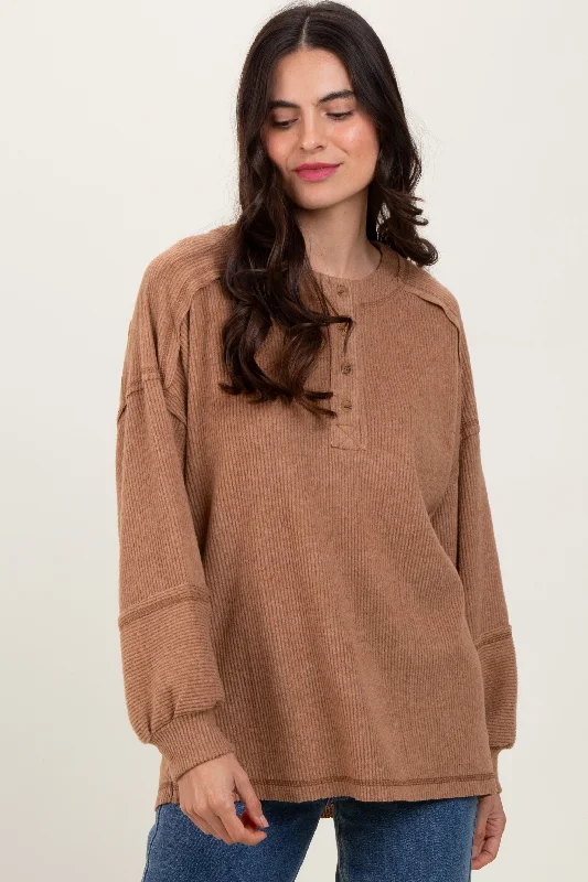 Knitted ShirtCamel Oversized Ribbed Knit Henley Sweater