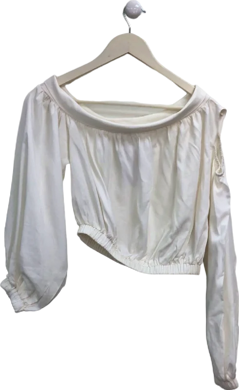 Tommy Lynn White Off-Shoulder BlouseLayered Shirts